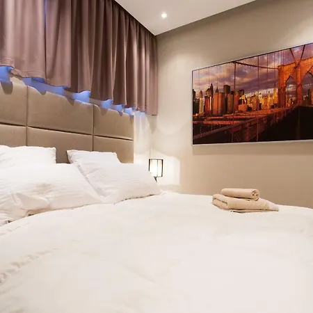 24 Aout Sucquet Apartment